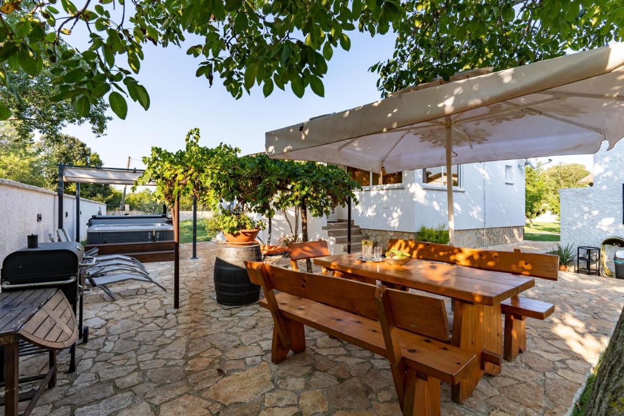 Kerniat Hébergement de vacances Pula